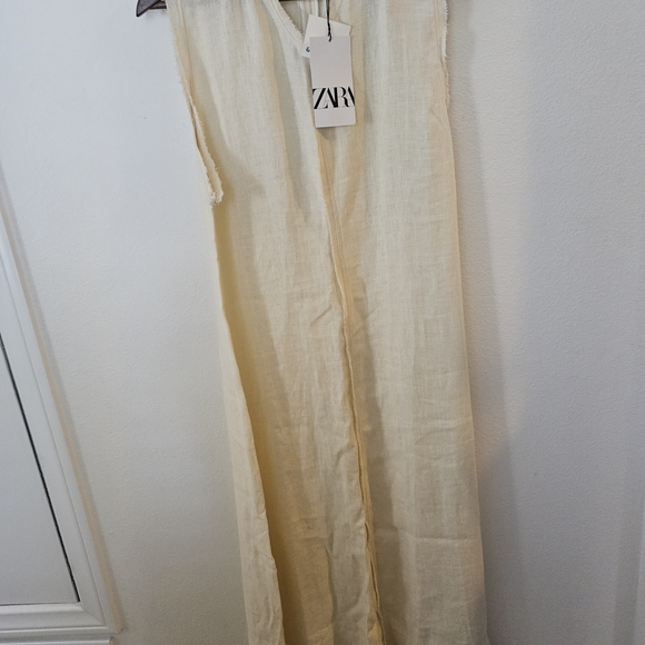 Zara Dresses & Skirts - Zara Cream Textured Dress